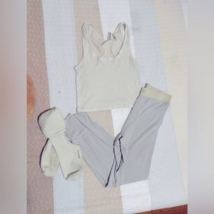 Skims set